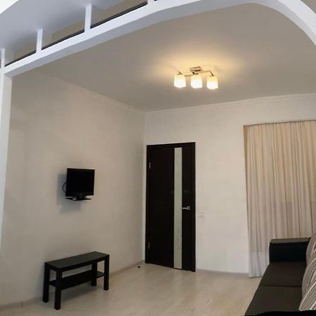 New Cosy Apartment Lviv Luaran gambar