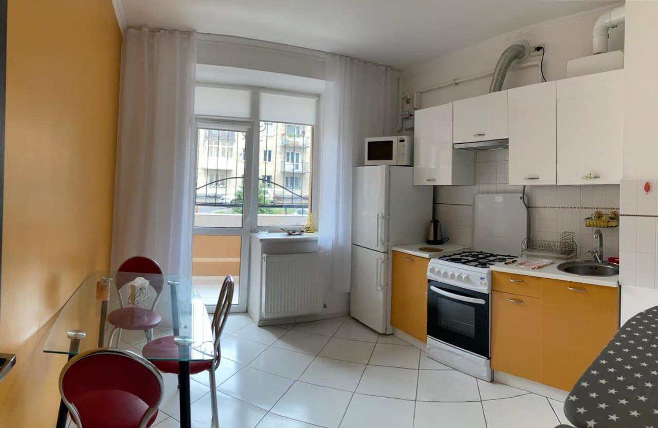New Cosy Apartment Lviv Luaran gambar
